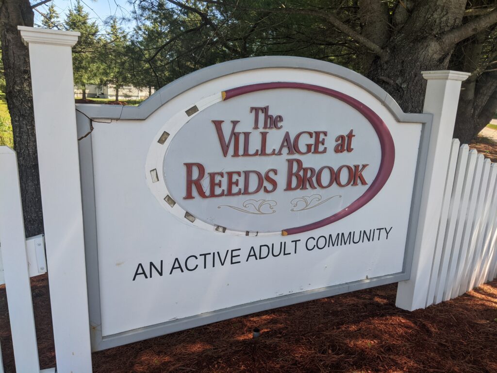 Broken HDU entrance sign